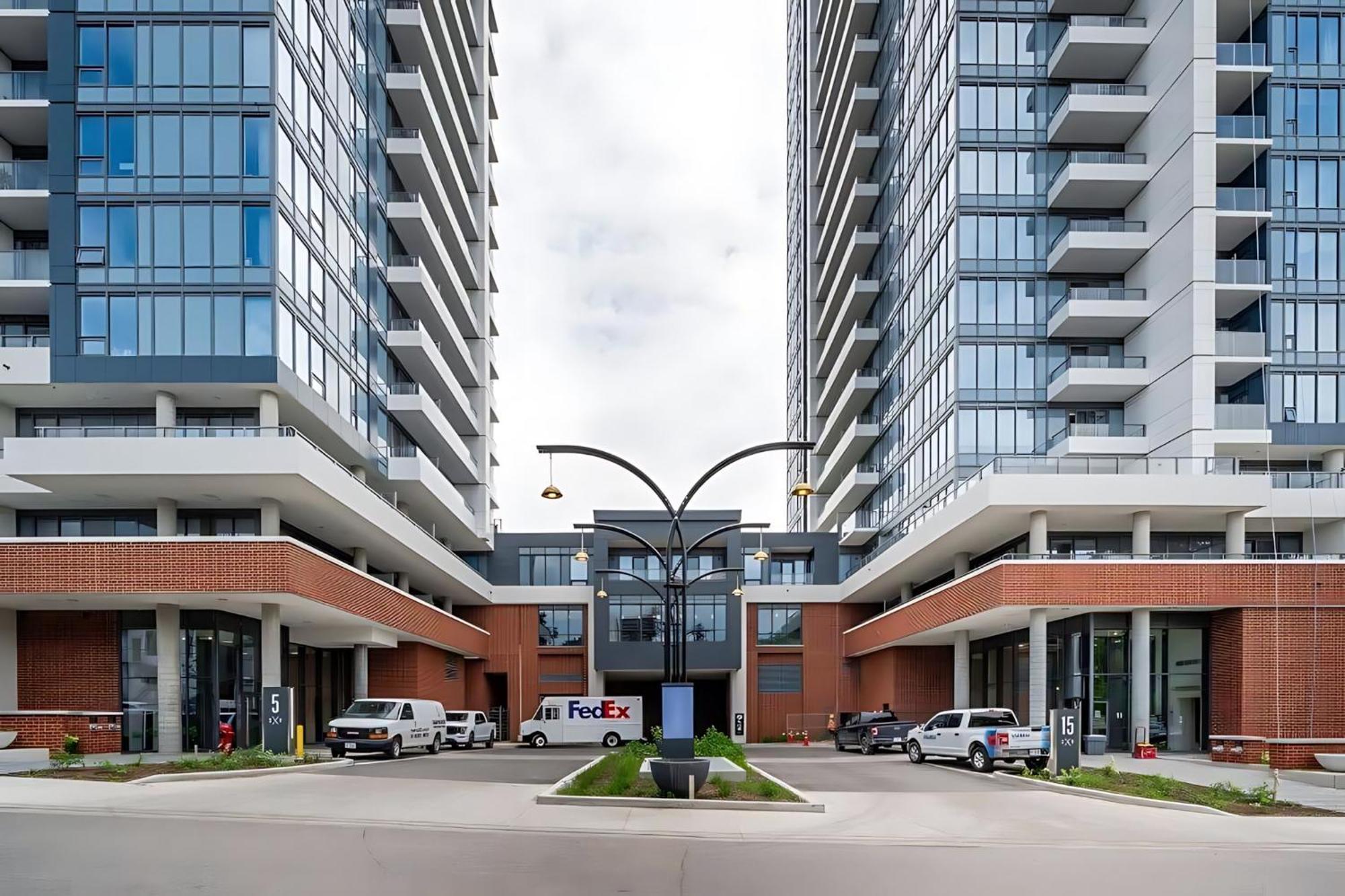 Apartmán Luxury 1Br King Bed Unit - Private Balcony Kitchener Exteriér fotografie