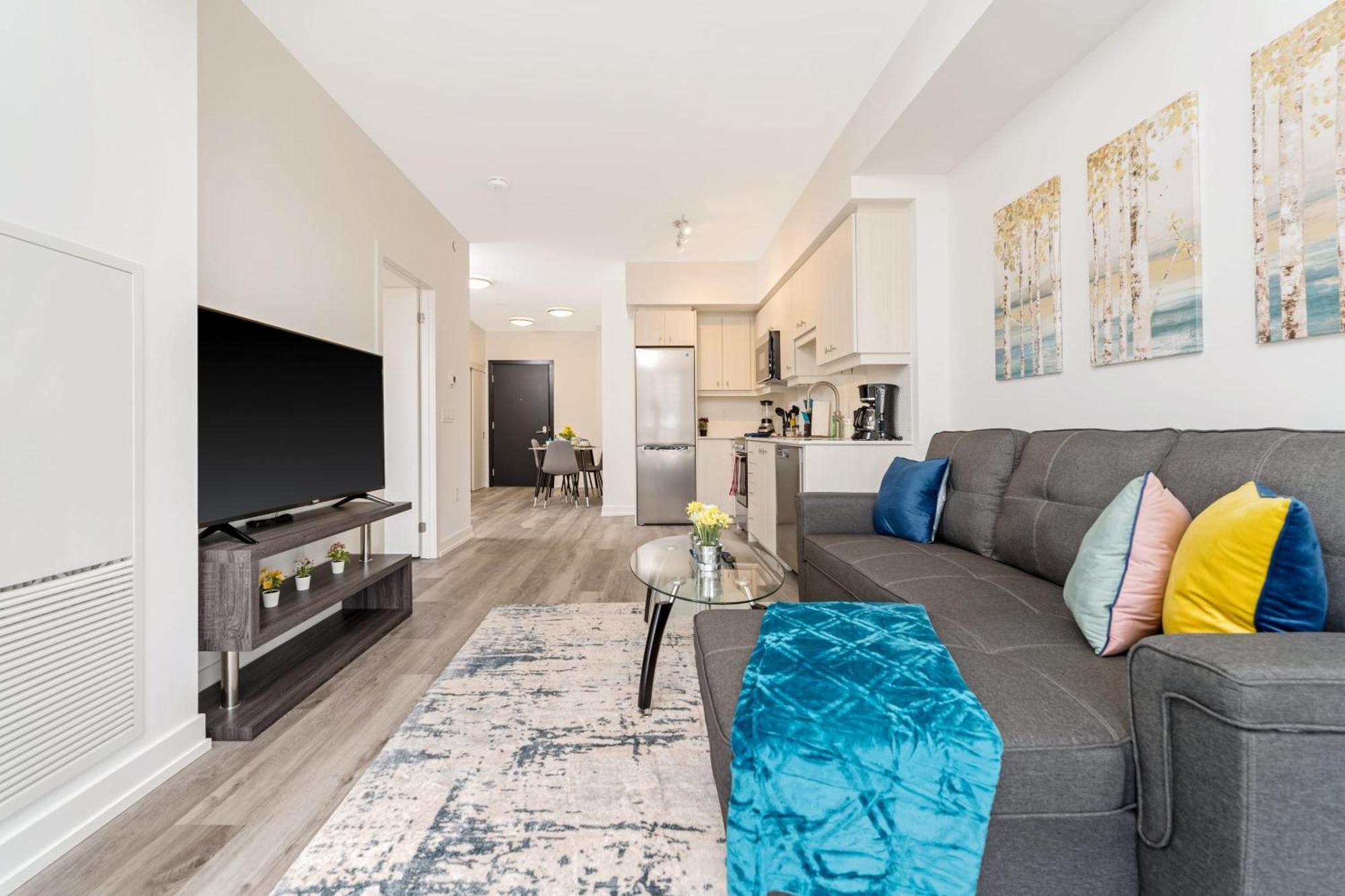 Apartmán Luxury 1Br King Bed Unit - Private Balcony Kitchener Exteriér fotografie
